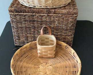 Lot 153: Baskets