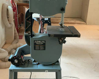 Lot 3: Delta Band Saw