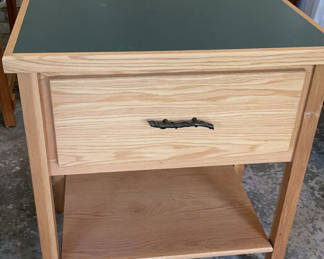 Lot 183: Kitchen Island