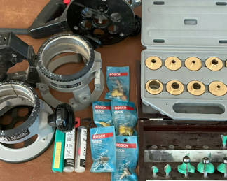 Lot 48: Porter Cable Router, Templates And Bits