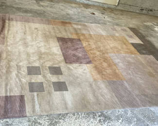 Lot 137: Geometric Pattern Area Rug