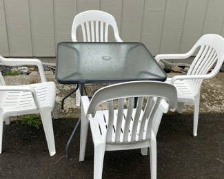 Lot 121: Patio Table and Chairs