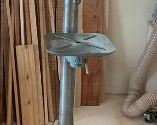 Lot 4: Delta Drill Press
