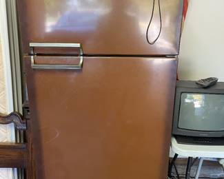 Vintage Gibson Working Refrigerator