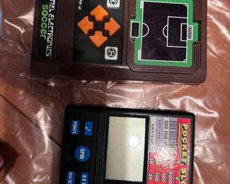 Vtg handheld game