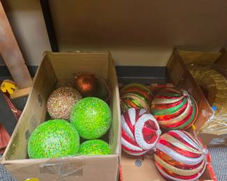 Really LARGE Christmas Ornaments - great for the tree in your front yard!