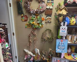 Holiday Decor - Easter, Thanksgiving, Autumn
