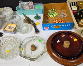 Ash trays