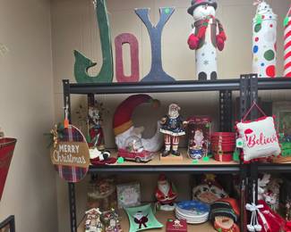 Christmas Decor - lots of Santa themed items!