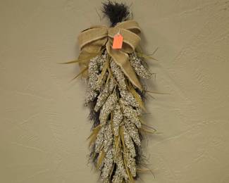 Decorative Dried Floral Arrangement