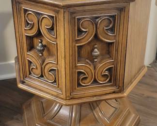 PRESALE - $35 MCM/GLASS TOP PEDESTAL END TABLE WITH CABINET DOORS FOR STORAGE