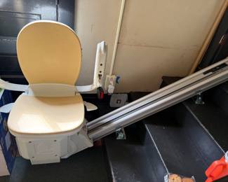Acorn stairlift in working condition