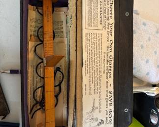 Antique eye glass reader kit