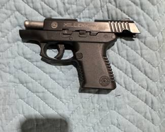 Taurus Millennium PT-111 9mm