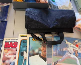 Oversized Topps baseball cards and vintage baseball magazines