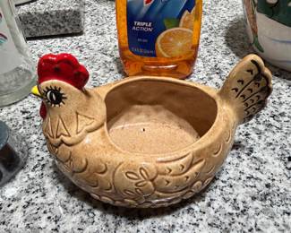 Vintage ceramic hen chicken bowl sponge holder