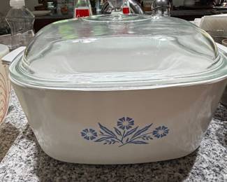 Corning Ware Cornflower blue casserole dish with glass lid
