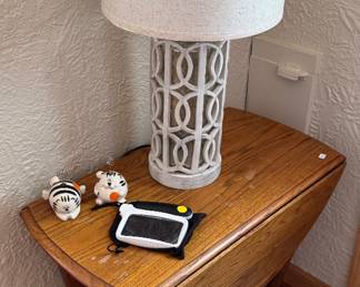 Small drop leaf table