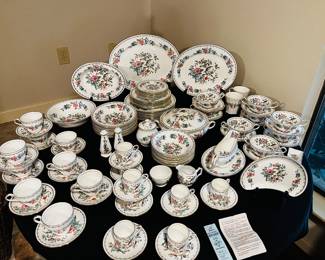 Aynsley Pembroke Bone China