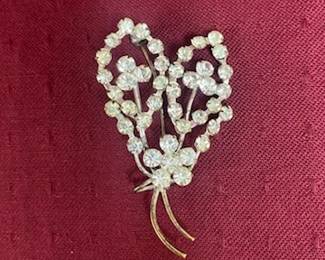 Leaf Brooch w/Rhinestones