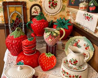 Large Strawberry items