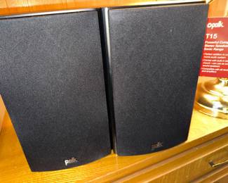 Pair of Polk Audio T-15 speakers, EXCELLENT condition