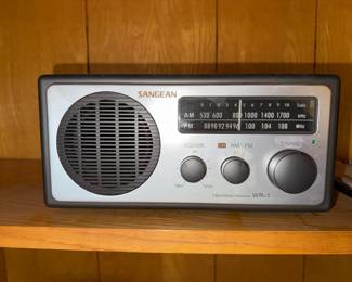 Sangean bookshelf radio works great