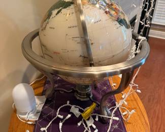 Beautiful globe with inlay 