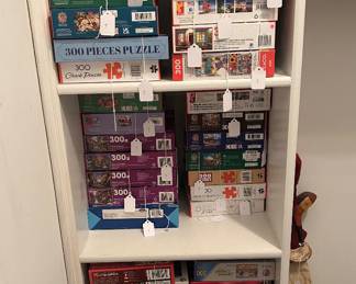 Quantities of jigsaw puzzles