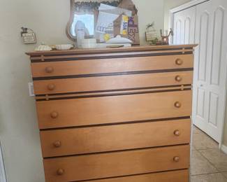 Dresser - 6 piece bedroom set