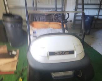 Club Car - 2 seat golf cart