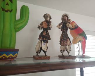 Mexican paper mache figurines