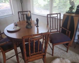 Small round dining room table and 4 chairs