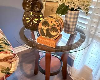 Decorative owl light and ceramic cat coaster set. Glass side table