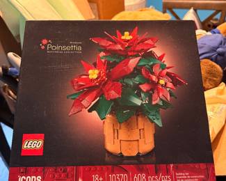 Lego Poinsettia