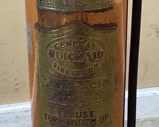 VINTAGE GENERAL QUICK AID FIRE GUARD COPPER & BRASS FIRE EXTINGUISHER, MADE BY GENERAL DETROIT CORPORATION