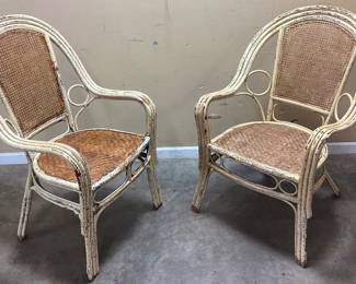 PAIR OF DISTRESSED WHITE RATTAN ARM CHAIRS w WOVEN SEAT & BACK NO SHIPPING PICKUP ONLY