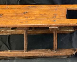 VINTAGE SWISS DAVOS SNOW SLED CRAFTED FROM SLATTED WOOD WITH CURVED RUNNERS AND METAL EDGES ON BOTTOM