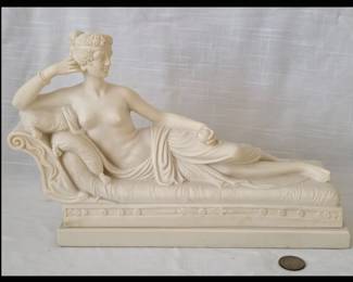 Pauline Bonaparte as Venus Victrix Statue