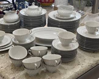 Aldisco Aladdin Fine China