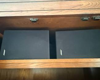 Pair of BOSE speakers