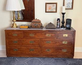 Henredon 7-Drawer Dresser
