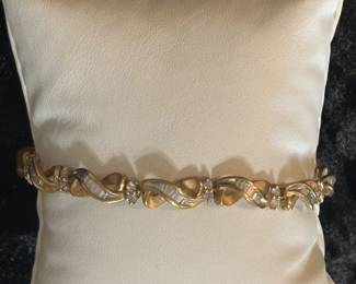 14kt gold w/diamonds (image 3)