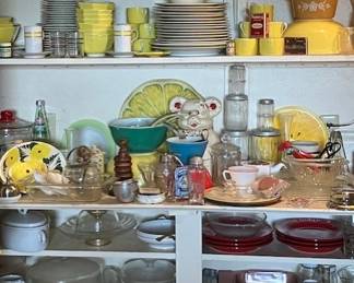 Kitchen goodies, Pyrex, Fireking, others