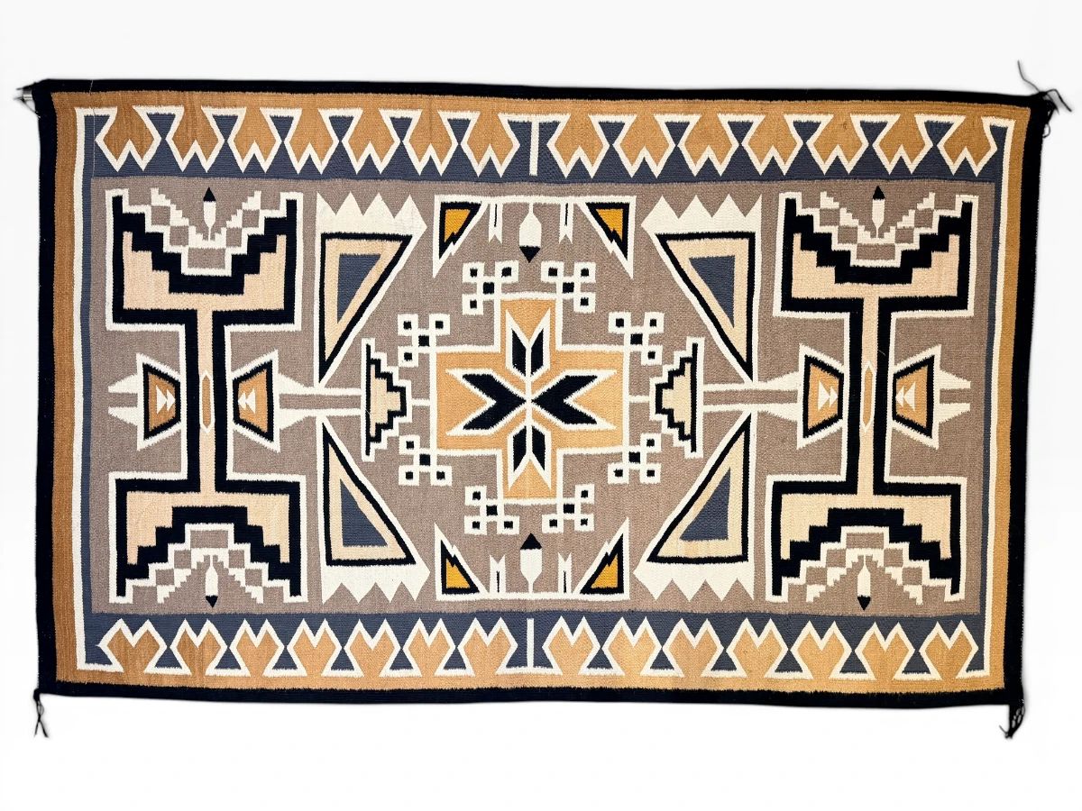 Navajo Teec Nos Pos Pattern Weaving / Rug