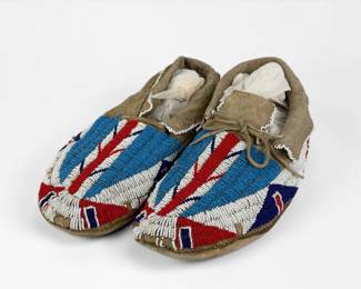 Vintage Sioux Beaded Leather Men's Moccasins
