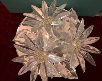 #193 - $70 - Swarovski 3 daisy's - Maxi flower arrangement