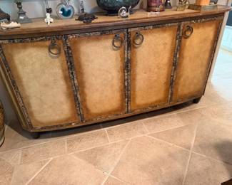#59 - $400 - Sideboard bombe 4 doors 75x19x35