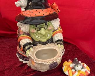 #23 - $48 - Fitz & Flyod pottery Witch cookie jar 16"Tx11"W