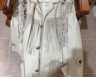 #38 - $100 - Scully off white leather man jacket with fringe Size 50L